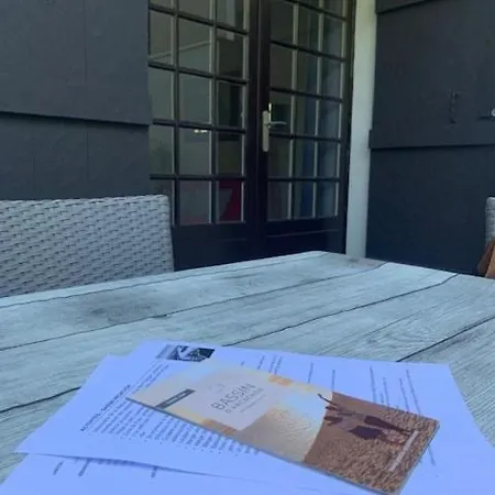 Lumineux Avec Terrasse